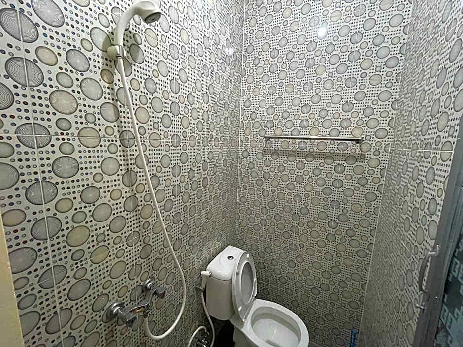 RedDoorz @ Ramelau near AP Pettarani