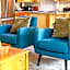 Ski In & 15 Minute Walk to the Lifts Hot Tub AC Pet Friendly