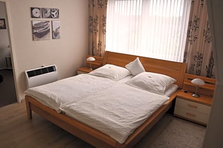 Triple Room with Bathroom