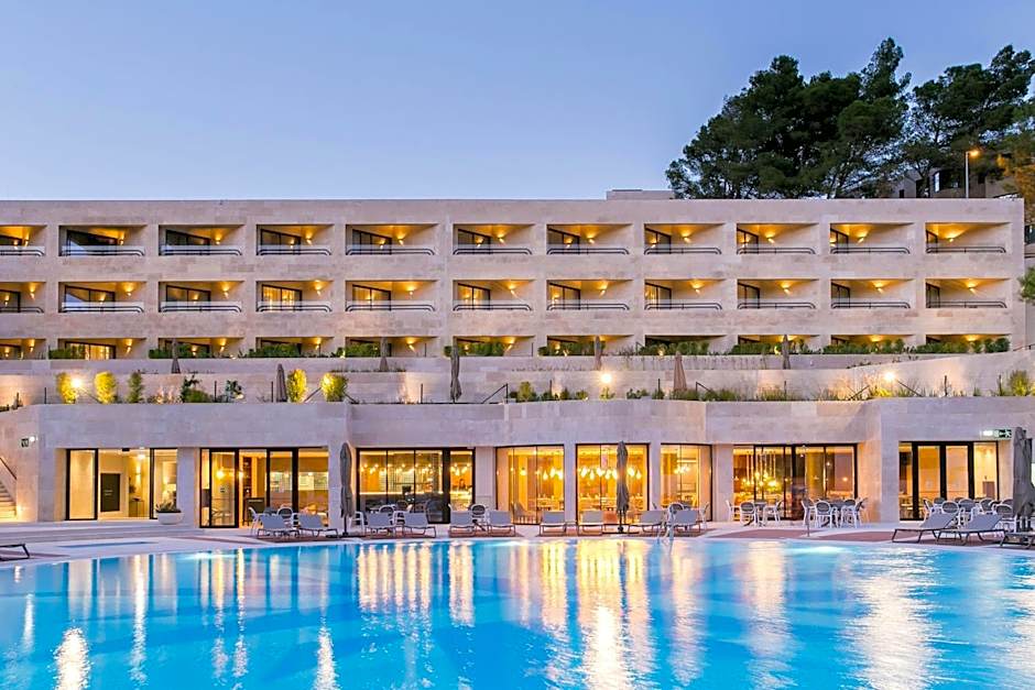 Four Points by Sheraton Sesimbra
