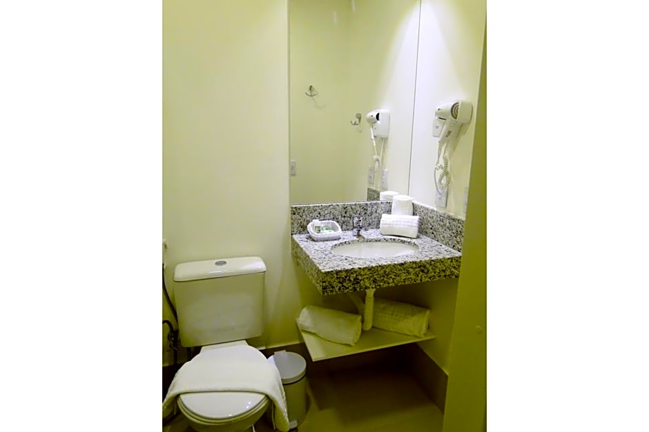 Bristol Easy Hotel Cachoeiro