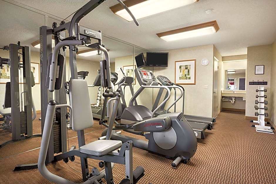 Ramada by Wyndham Costa Mesa/Newport Beach