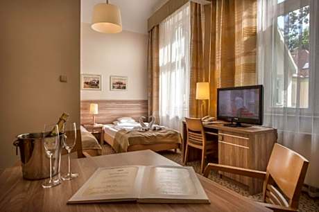 Superior Double Room in VILLA Building