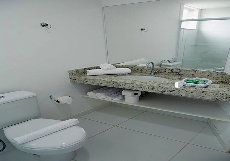 BRISTOL EASY HOTEL - RIO BONITO