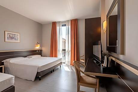 Deluxe Single Room