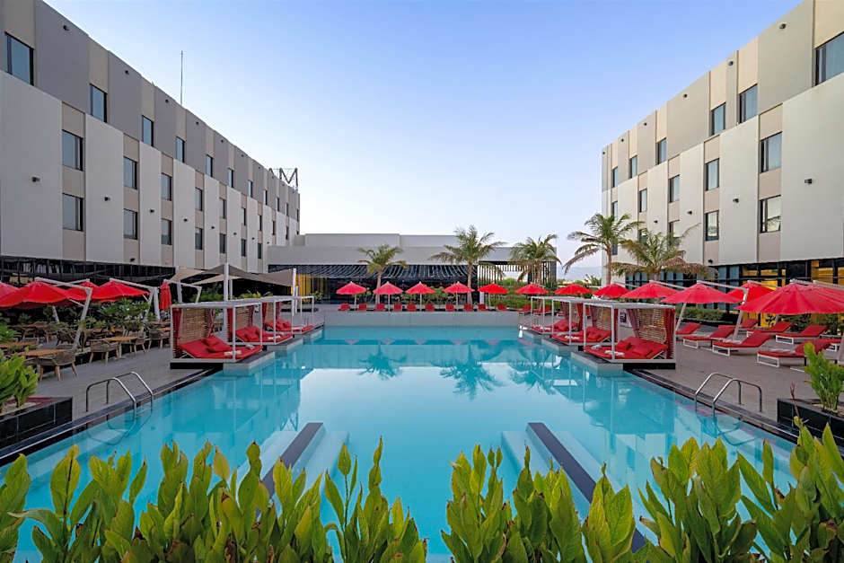 Maani Muscat Hotel and Apartments