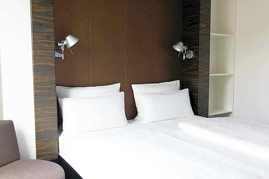 Motel One Düsseldorf-Hauptbahnhof