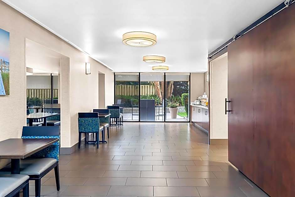 Comfort Inn University Wilmington