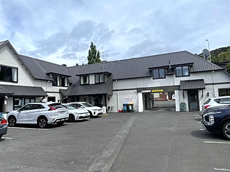 Allan Court Motel