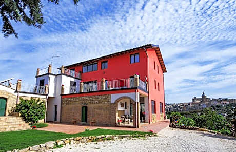 La Casa Rossa Country House