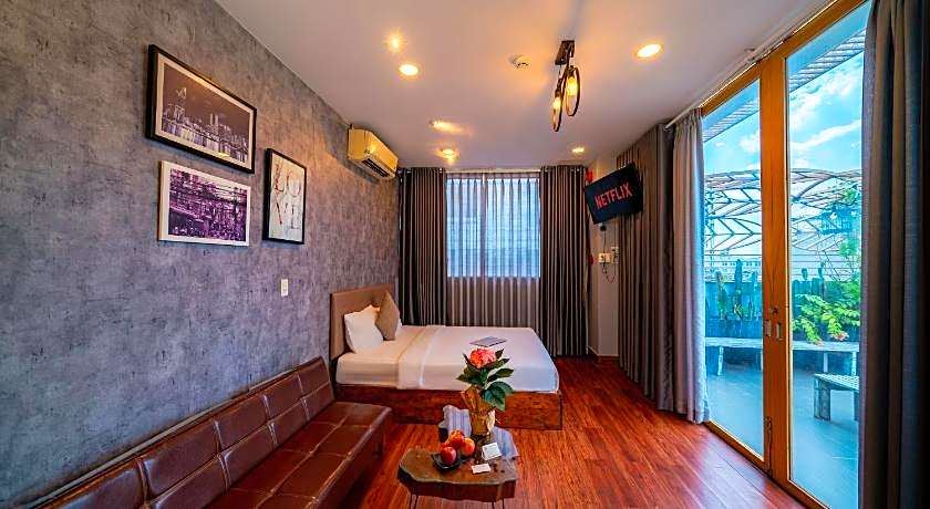 Cactusland Near Saigon Train Station