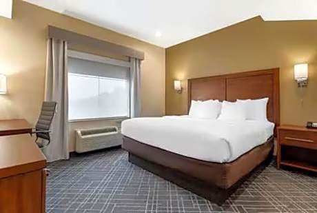 King Room - Accessible/Non-Smoking