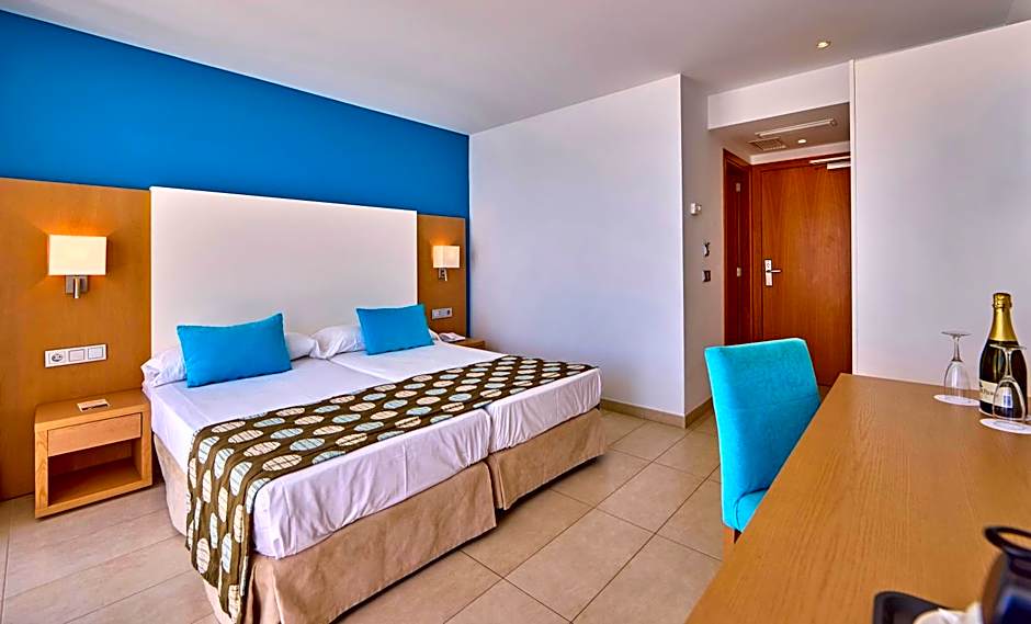 Universal Hotel Marqu