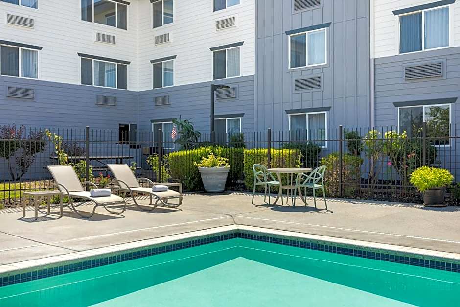 Garner Hotel Boise Airport By IHG