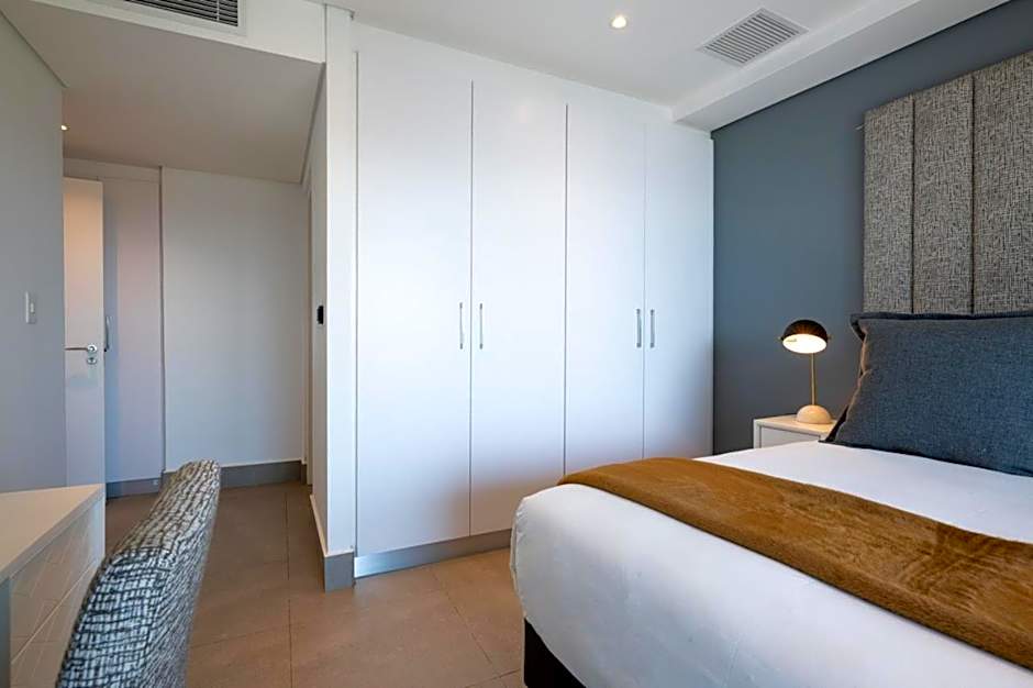 Opulent Oceans Apartment 2505 with Sea Views