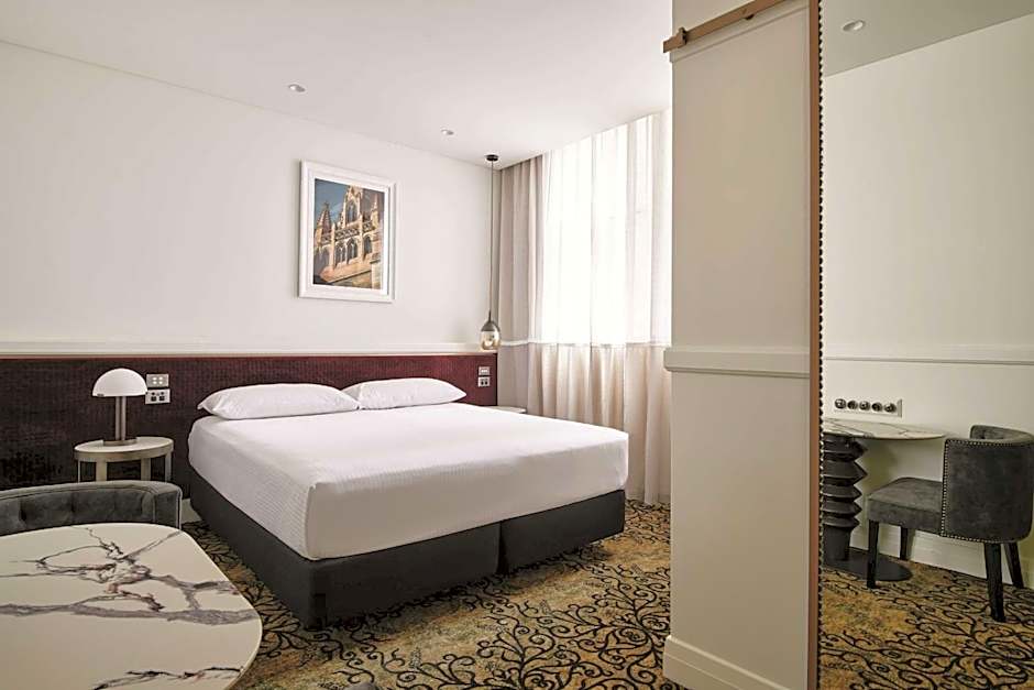 Rendezvous Hotel Melbourne
