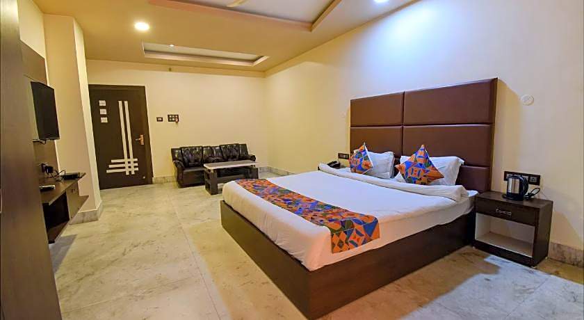 FabHotel Red Rose - Nr. IIT Guwahati