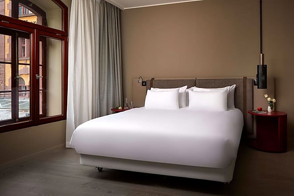 Photo 1 of 7 of Junior Suite