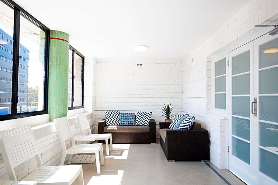 Horse and Jockey Hotel Homebush