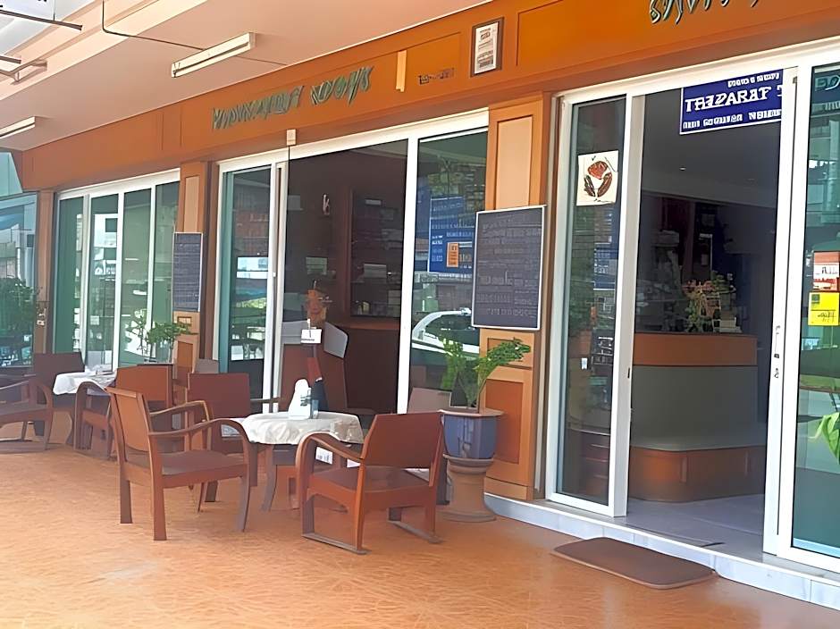 Thepparat Lodge Hotel