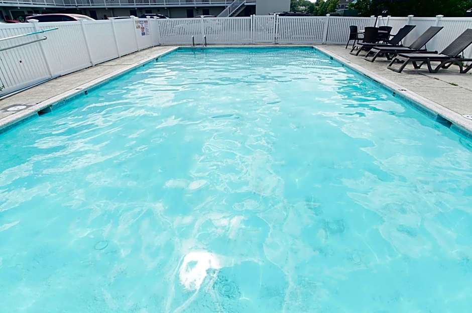Seashire Inn & Suites