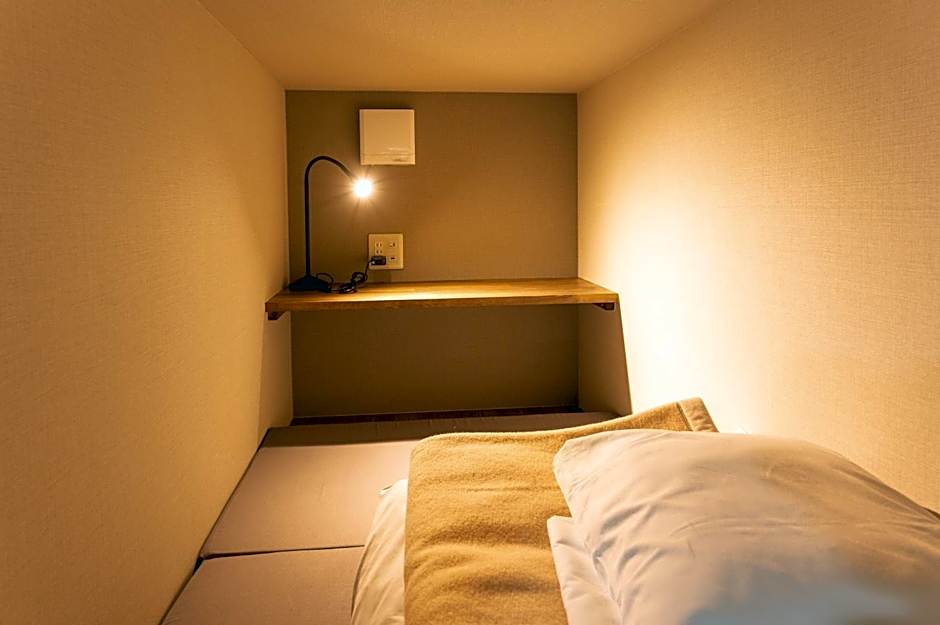 Hütte Jil Shirakabako at 1,400m