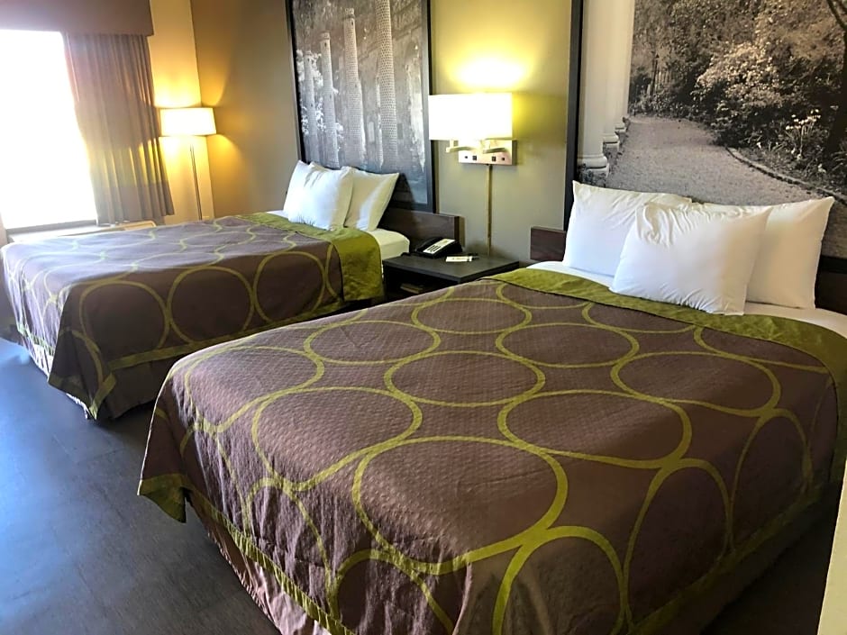 Super 8 by Wyndham Orangeburg Near I-26