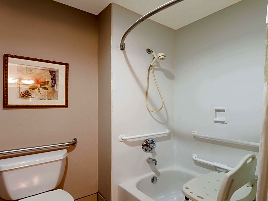 Baymont I S Memphis East – Memphis, TN