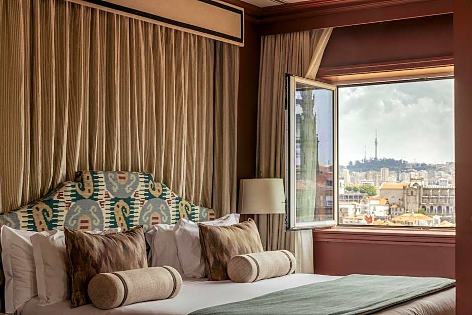 Infante Sagres  Luxury Historic Hotel