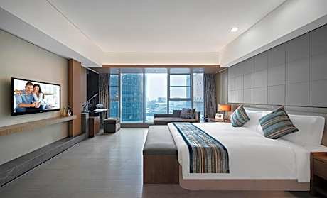 Three-Bedroom Deluxe Apartment