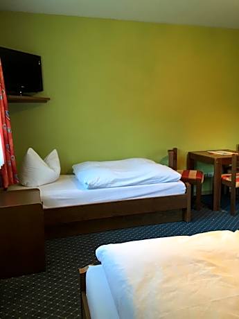Triple Room - Annex