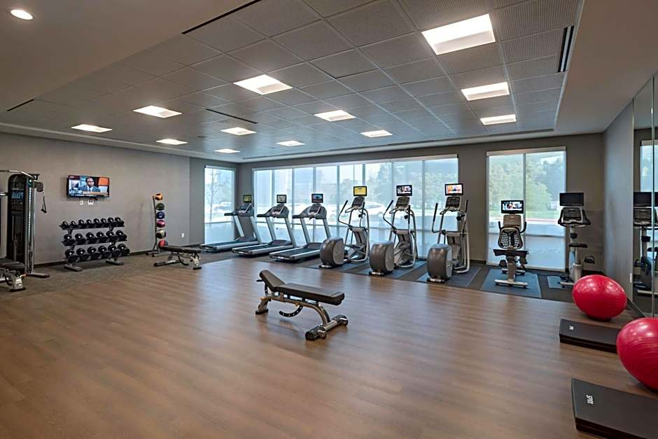 Courtyard by Marriott Houston Sugar Land/Lake Pointe