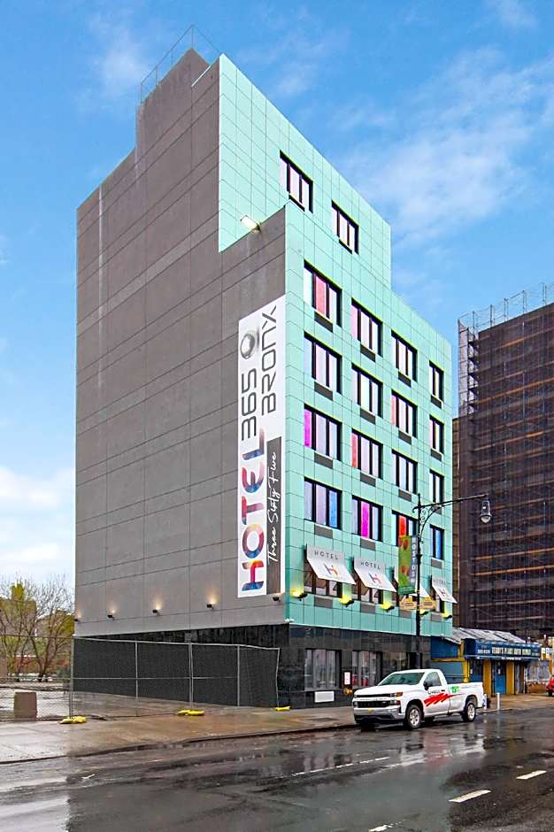Hotel 365 Bronx - Yankee Stadium