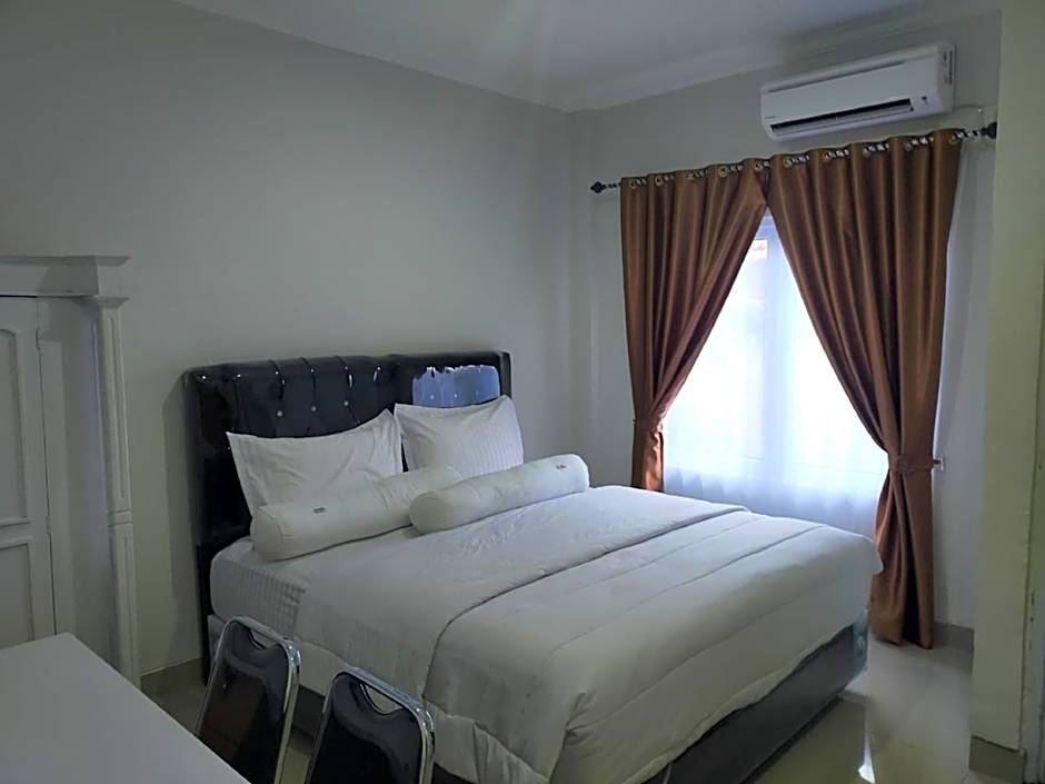 RedDoorz near Palembang Airport 2