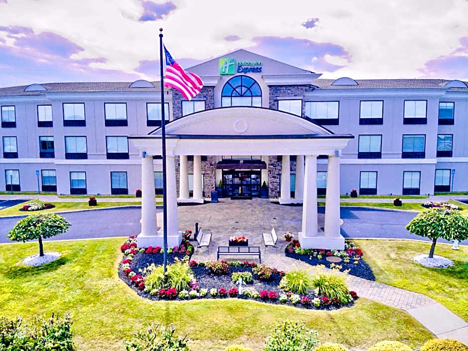 Holiday Inn Express Hotel & Suites Chester By IHG