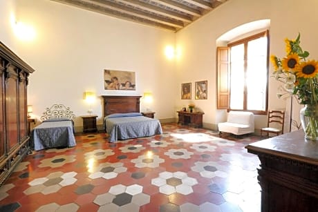 Double Room with Private Shower and Shared Toilet