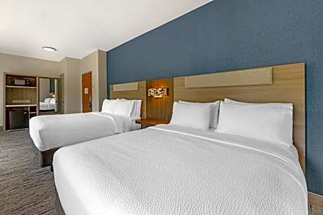 Standard Queen Room with Two Queen Beds and City View