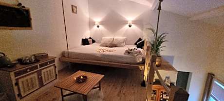 Deluxe Suite with Spa Bath