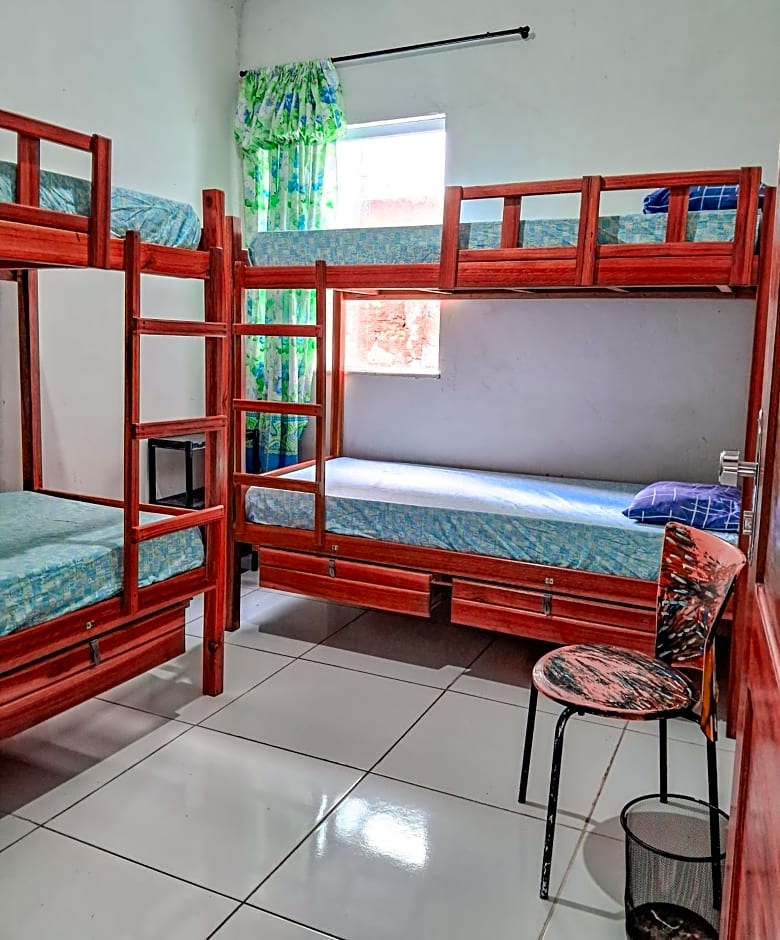 C&R Hostel Residencial