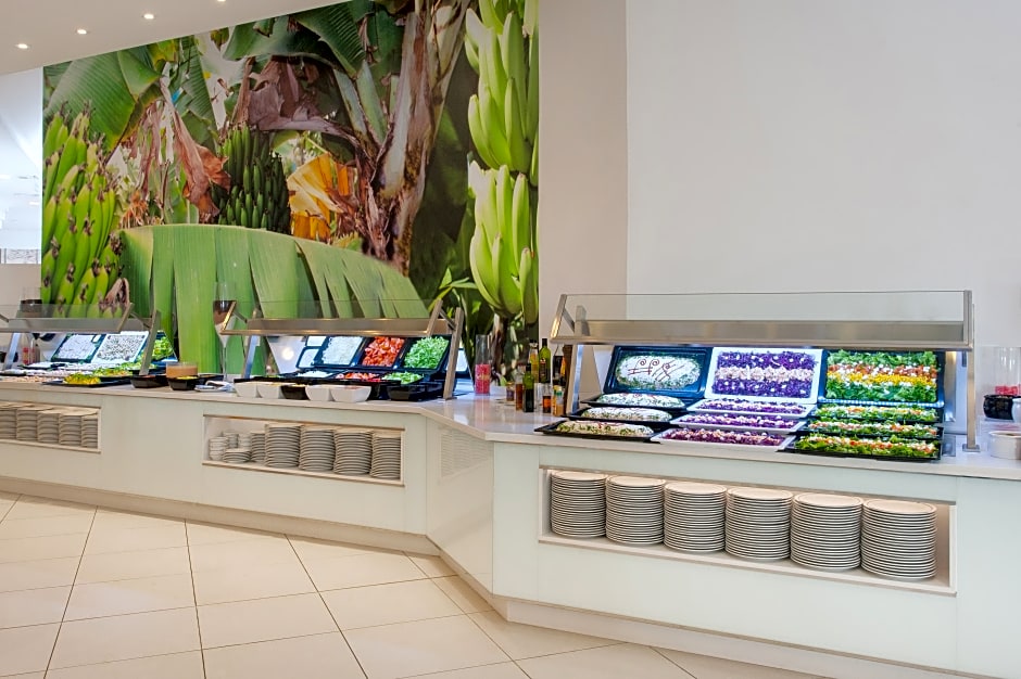 Iberostar Waves Bouganville Playa