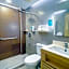 Microtel by Wyndham Tarlac
