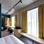 hotel Moloko -just a room- sleep&shower-digital key by SMS
