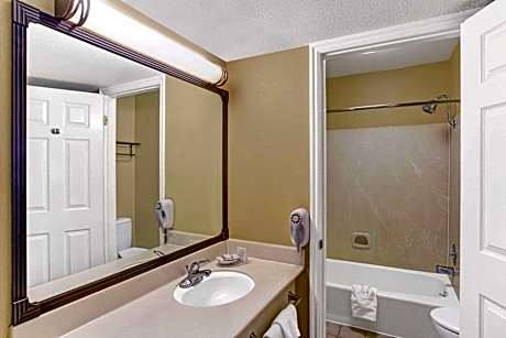 2 Queen Beds Non-Smoking
