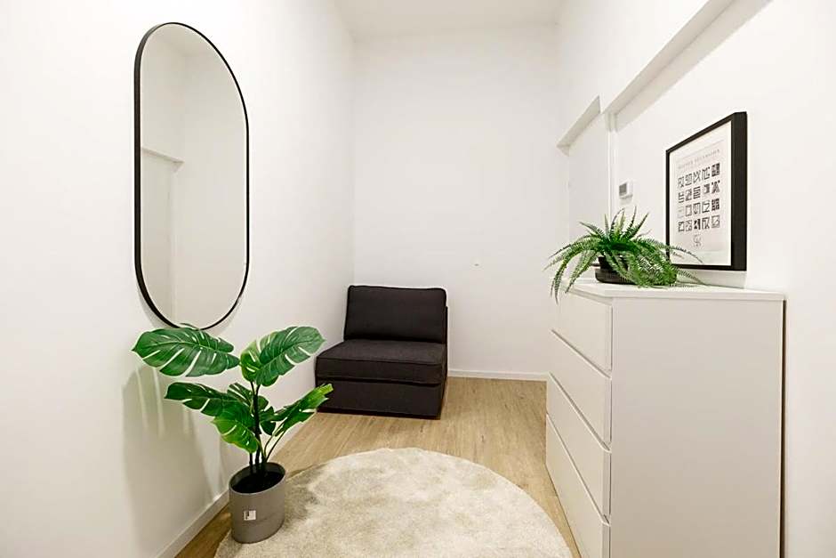 Central City Style Rooms by Home2