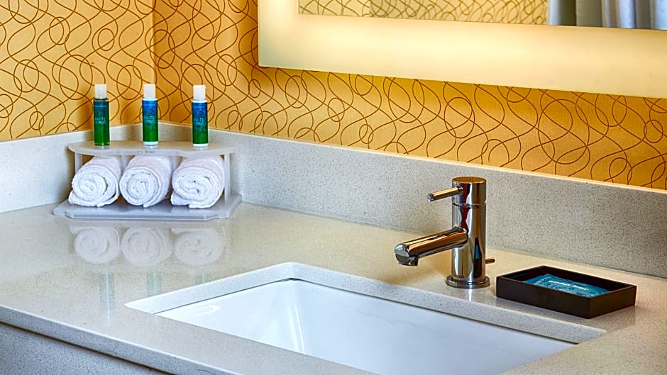 Holiday Inn Express Bordentown - Trenton South By IHG