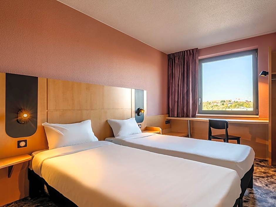 B&B HOTEL Maubeuge Gare