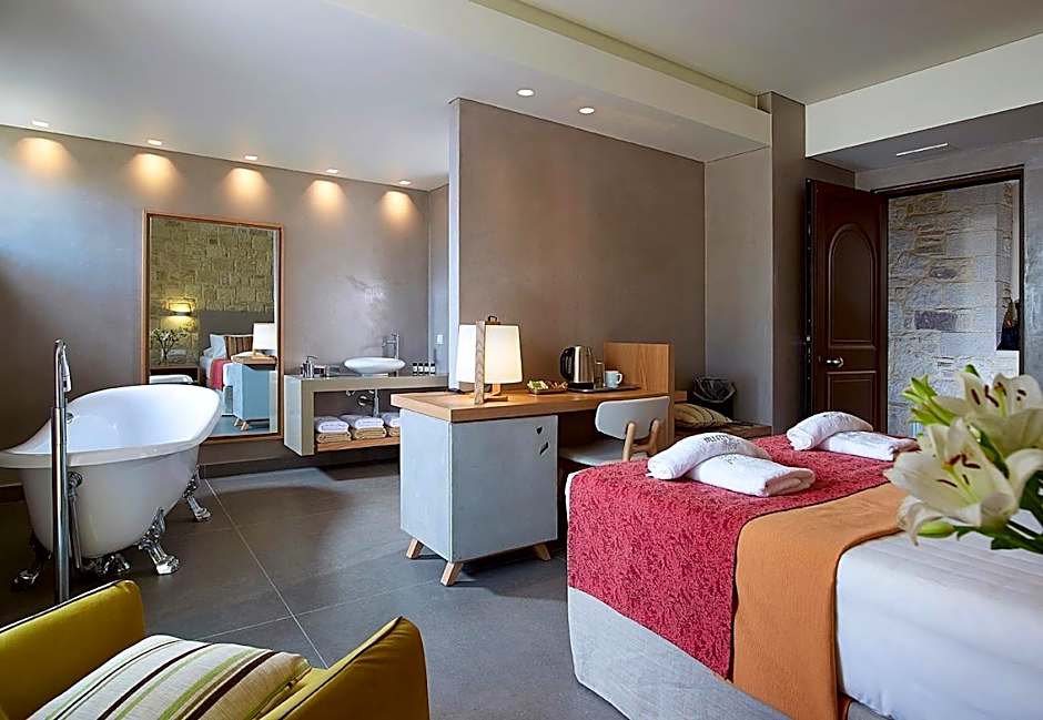 Mistral Hotel - For Solo Travelers