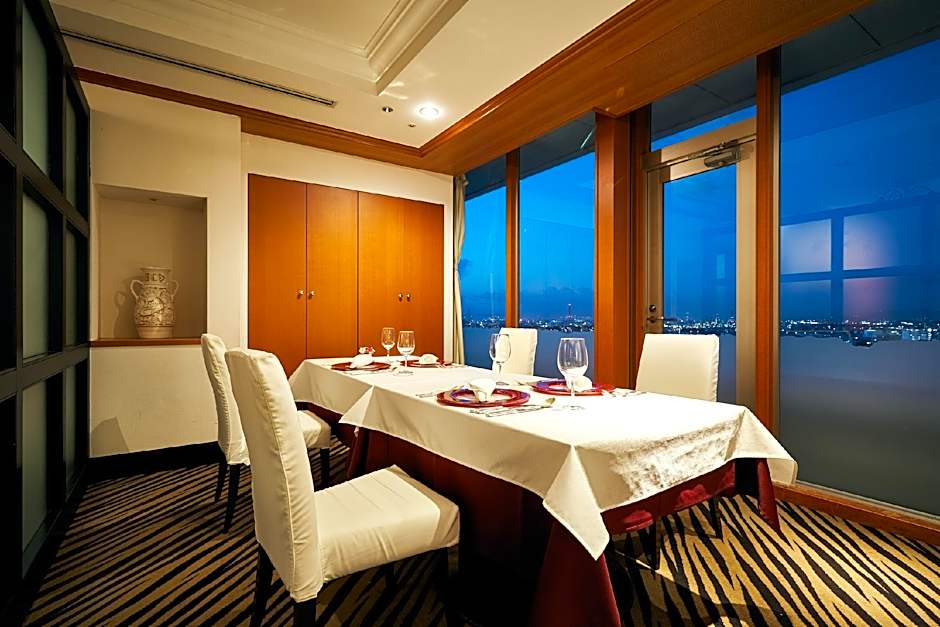 Kanku Izumiotsu Washington Hotel