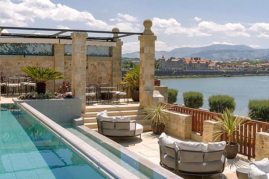Palacio Arriluce Hotel - The Leading Hotels of the World