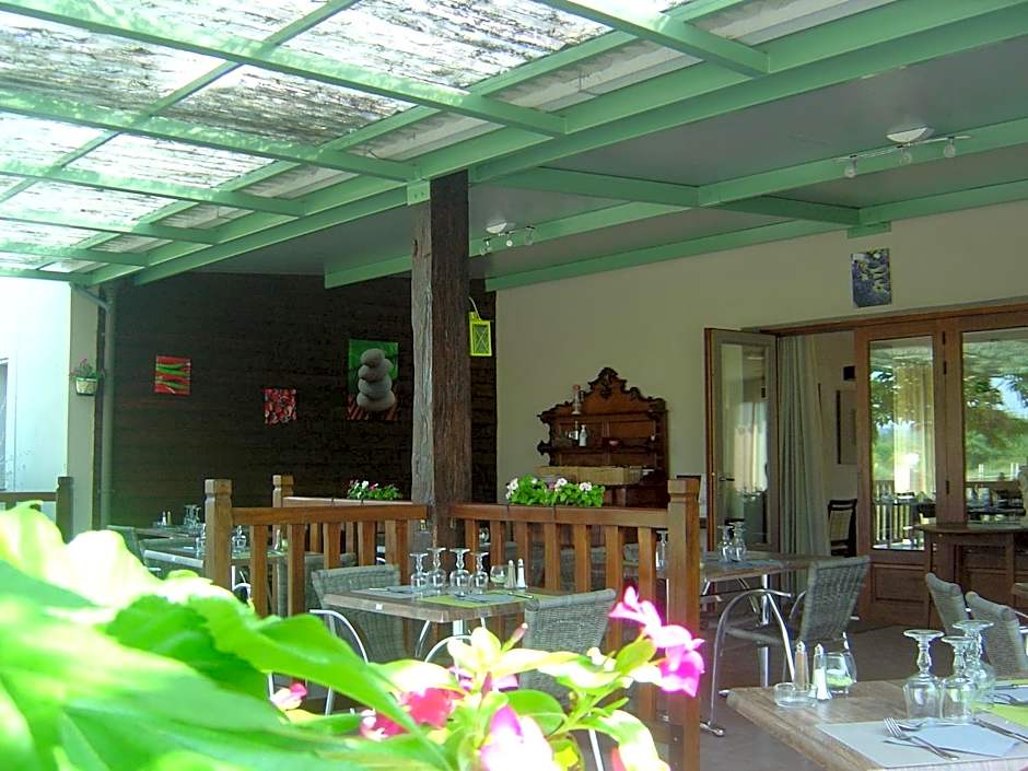Logis Hôtel Les 3B